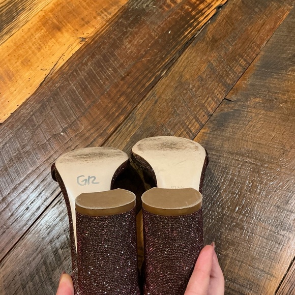 Stuart Weitzman NearlyNude Textured Sandals Pyrite Glitter  Size 8 Made in Spain - Picture 13 of 14